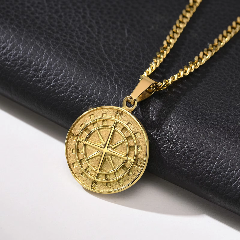 Colar Compass Masculino Dourado de Aço Inoxidável em Camadas: Estilo e Aventura